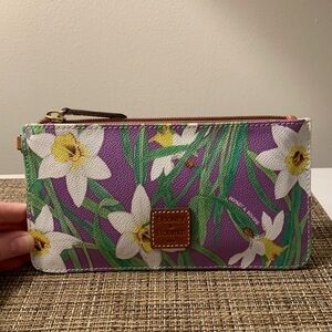 D&B Daffodils wristlet